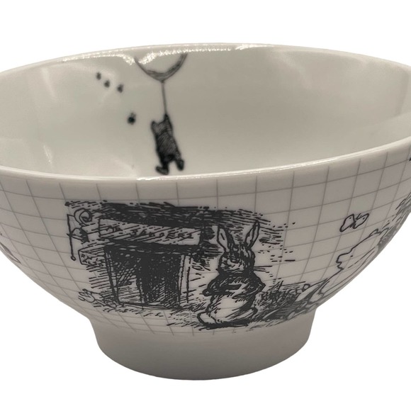 Winnie the Pooh Sketchbook Soup Cereal Bowl by Disney - Picture 1 of 12